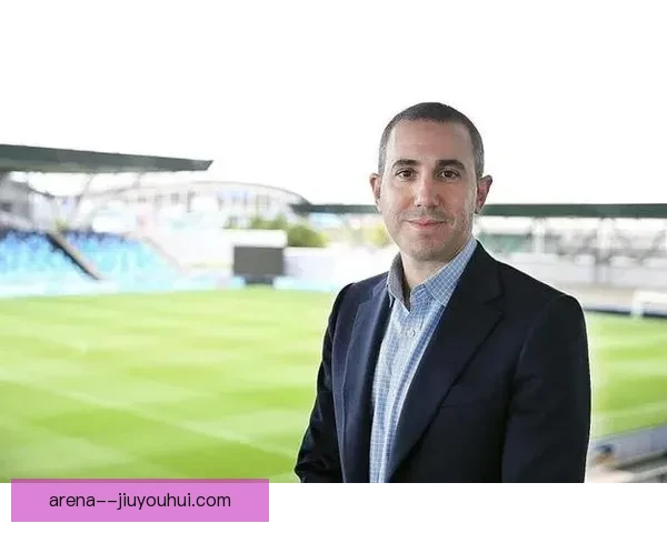 曼联高调挖角曼城贝拉达接任俱乐部首席执行官